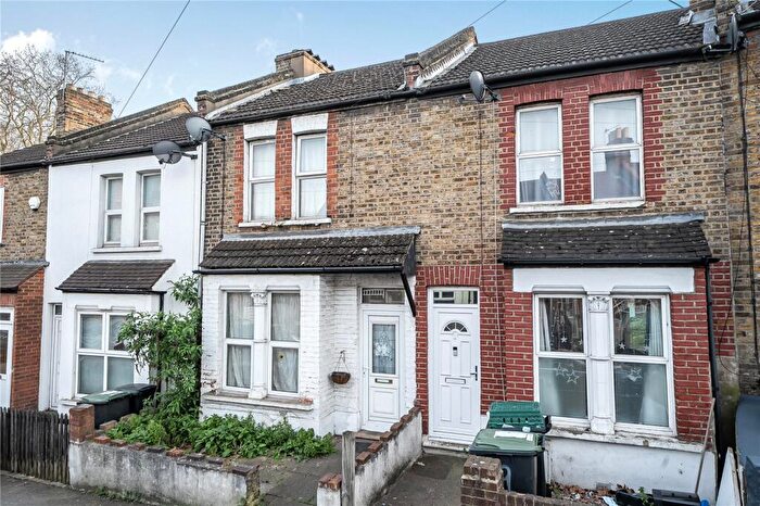 3 Bedroom Terraced House For Sale In Larkbere Road, Sydenham, London, SE26