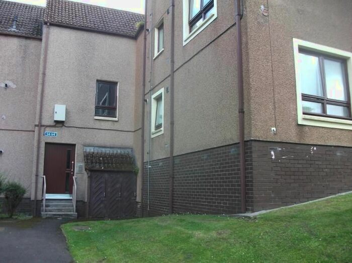 1 Bedroom Flat To Rent In Kirkgate, West Calder, EH55