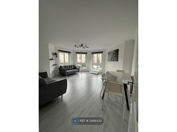 2 Bedroom Flat To Rent In St Clair Road, Edinburgh, EH6