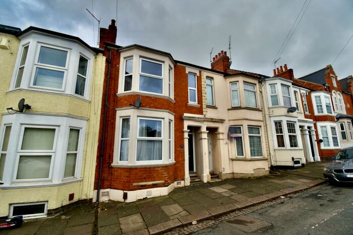 3 Bedroom Terraced House To Rent In Glasgow Street, Northampton, NN5