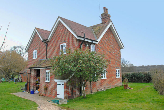 3 Bedroom Detached House To Rent In Park Corner, Nettlebed, RG9