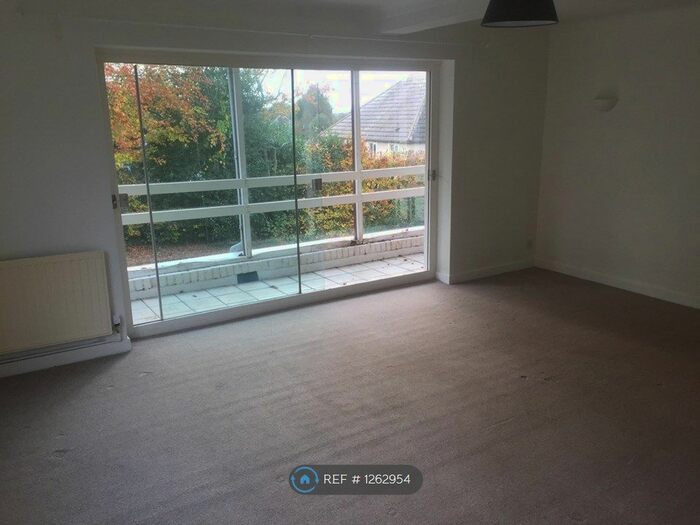 1 Bedroom Flat To Rent In North Row, Uckfield TN22