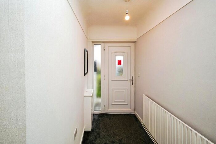 2 Bedroom Semi-Detached Bungalow For Sale In Sandbrook Lane, Wirral, CH46