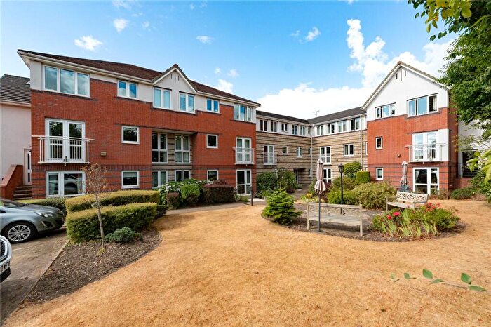 1 Bedroom Apartment For Sale In St Edmunds Court, Roundhay, Leeds, LS8