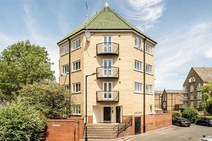1 Bedroom Flat For Sale In Garter Way, Rotherhithe, SE16