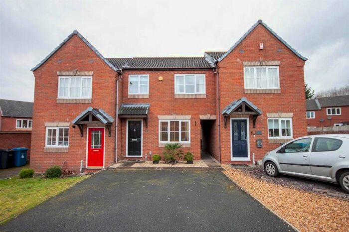 3 Bedroom Terraced House To Rent In Fives Grove, Chase Terrace, Burntwood WS7