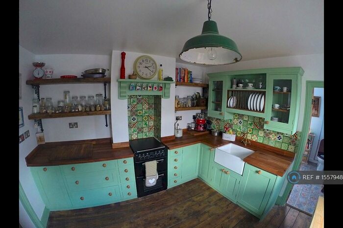 1 Bedroom Flat To Rent In Saxon Road, London, SE25