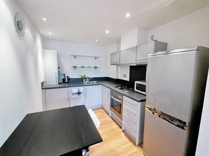 1 Bedroom Flat To Rent In Riverbank Point, Uxbridge, UB8