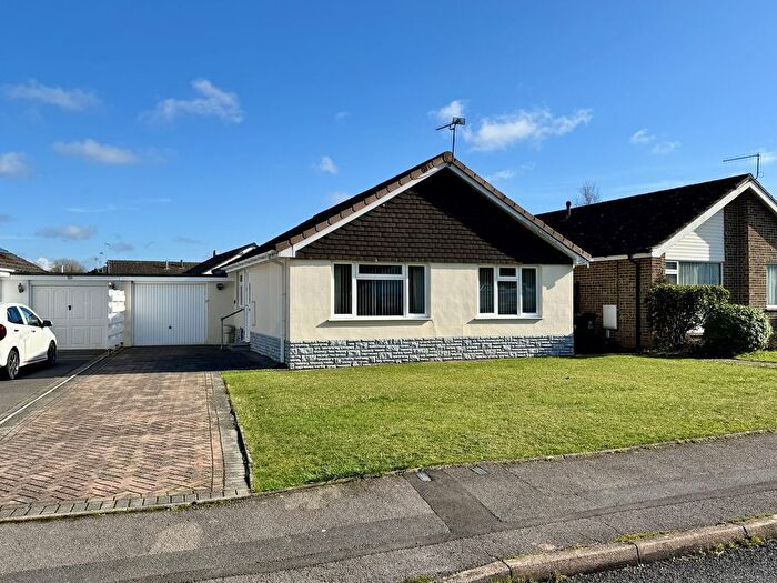 2 Bedroom Bungalow For Sale In Leeson Drive, Ferndown, BH22
