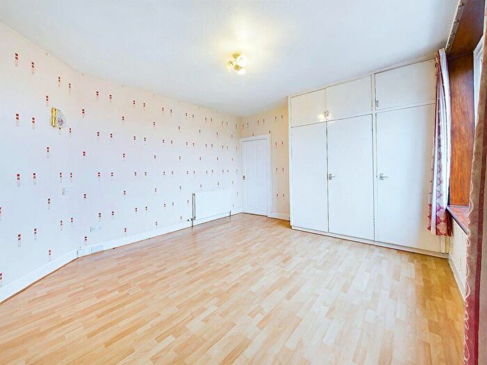 2 Bedroom Flat For Sale In / Glasgow Road, Corstorphine, EH12
