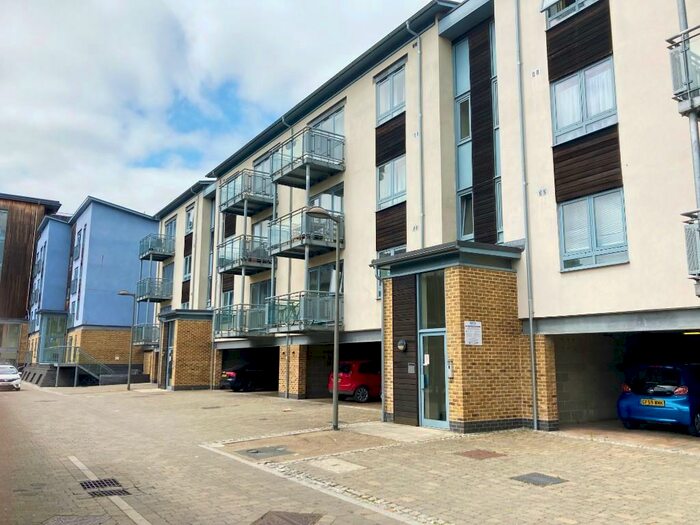 2 Bedroom Apartment To Rent In Quayside Drive, Colchester, Essex, CO2