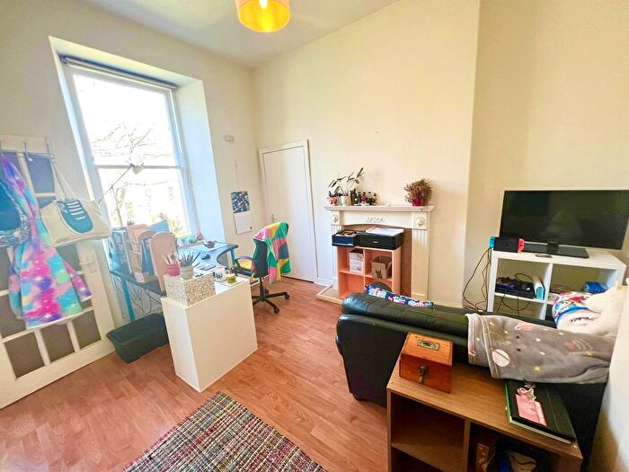 1 Bedroom Flat To Rent In Bathgate Street, Glasgow, G31