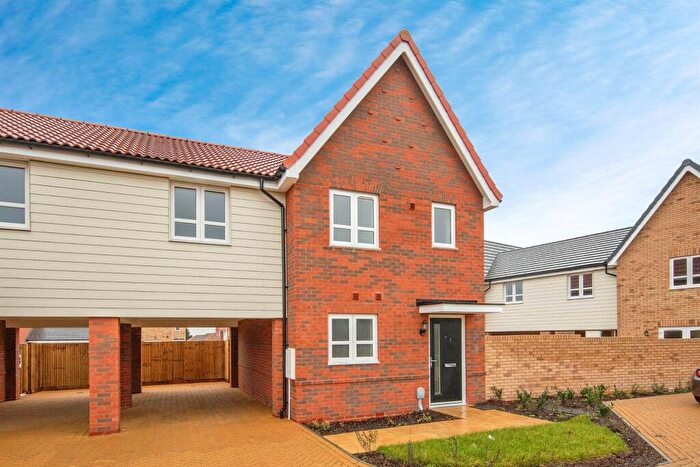 2 Bedroom Semi-Detached House For Sale In Trinity Fields, Clacton-On-Sea, CO15