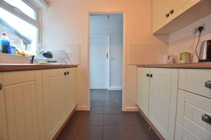 4 Bedroom Terraced House To Rent In Essex Street, Reading, RG2
