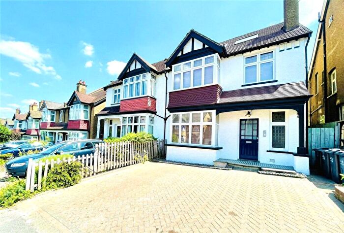 2 Bedroom Apartment To Rent In Mayfield Road, South Croydon, CR2