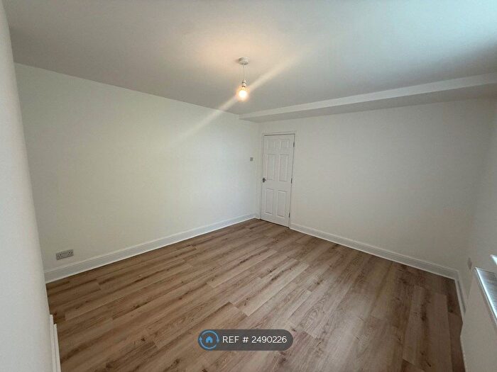 1 Bedroom Flat To Rent In Roby Road, Huyton, Liverpool, L36