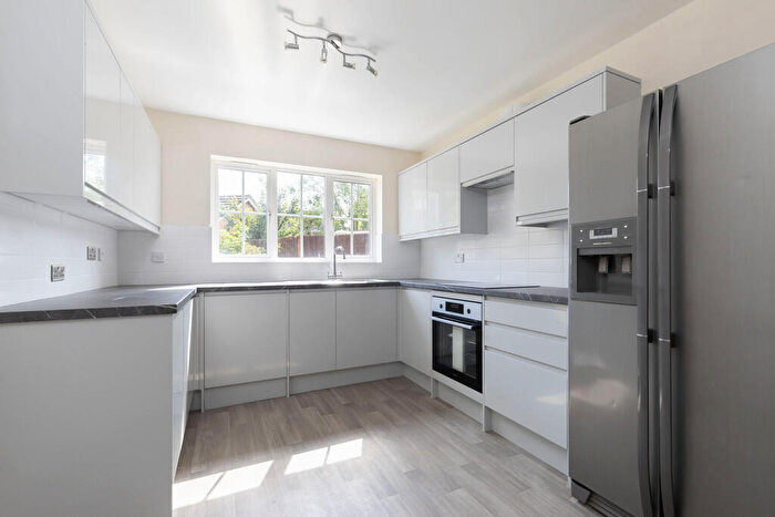 3 Bedroom Semi Detached House To Rent In Evergreen Walk, Longlevens, GL2