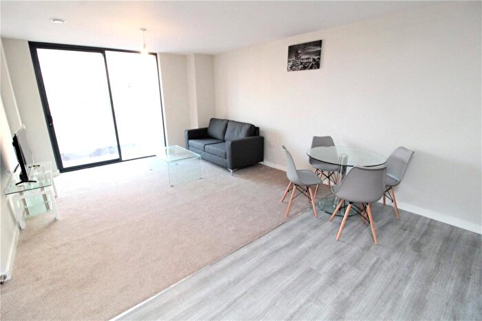 2 Bedroom Flat To Rent In Adelphi Wharf B, Adelphi Street, Salford, Greater Manchester, M3