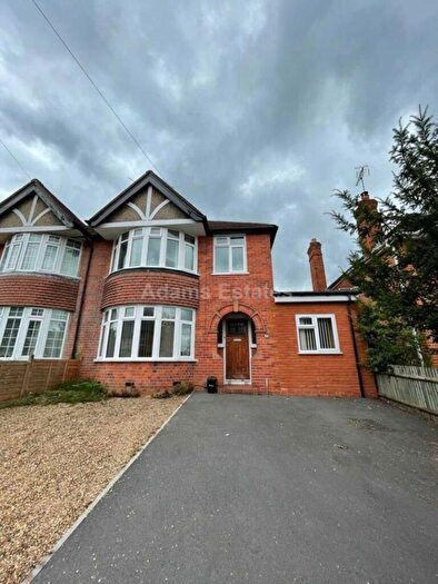 6 Bedroom Semi Detached House To Rent In St Peters Road, Reading, RG6