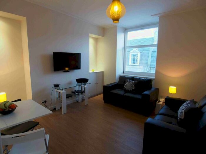 1 Bedroom Flat To Rent In Wallfield Place, Top Left, AB25