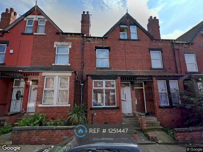 4 Bedroom Terraced House To Rent In Sandhurst Place, Leeds LS8