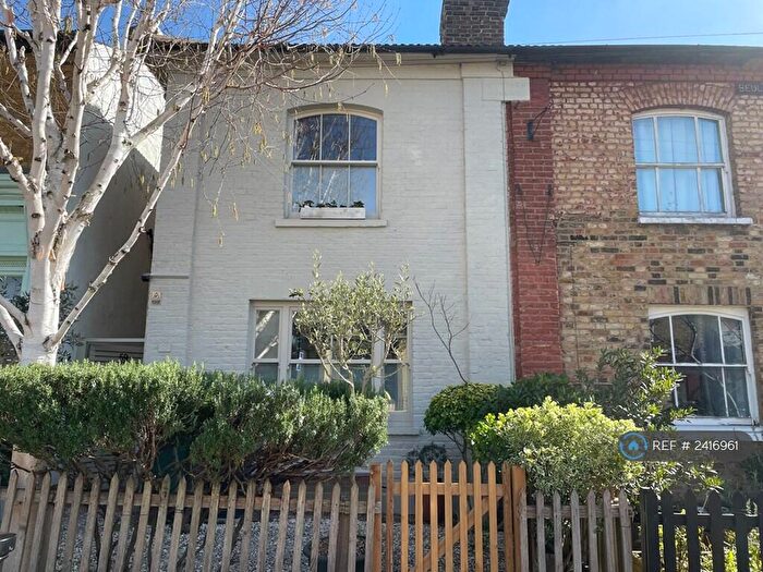 2 Bedroom Semi-Detached House To Rent In Walthamstow Village, London, E17