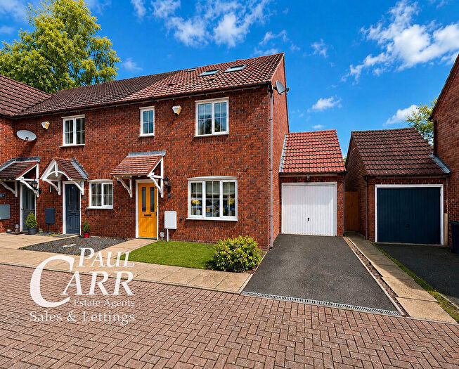 4 Bedroom End Of Terrace House For Sale In Farmstead Close, Sutton Coldfield, B75
