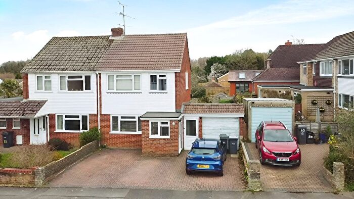3 Bedroom Semi-Detached House For Sale In Barrow Close, Marlborough, SN8