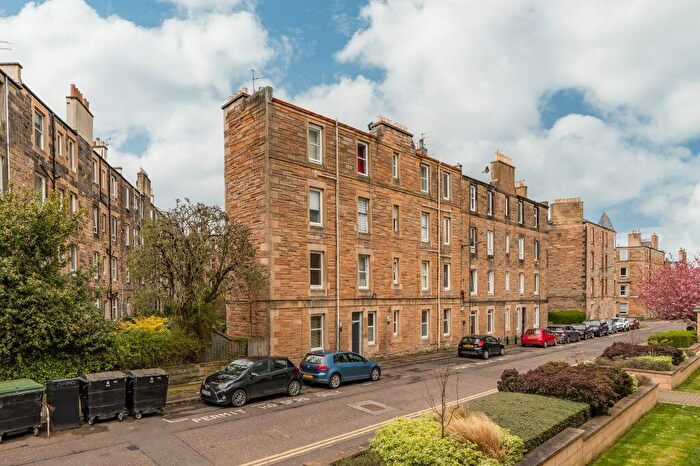 1 Bedroom Flat For Sale In / Dalgety Road, Edinburgh, EH7