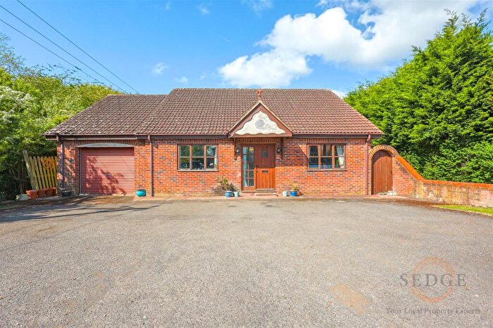 3 Bedroom Detached Bungalow For Sale In Fen End Lane, Spalding, PE12