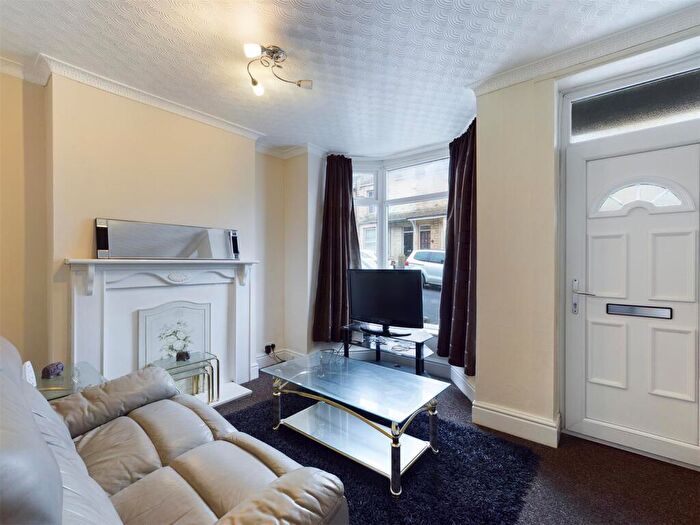 2 Bedroom Private Hall To Rent In Balmoral Road, Lancaster, LA1