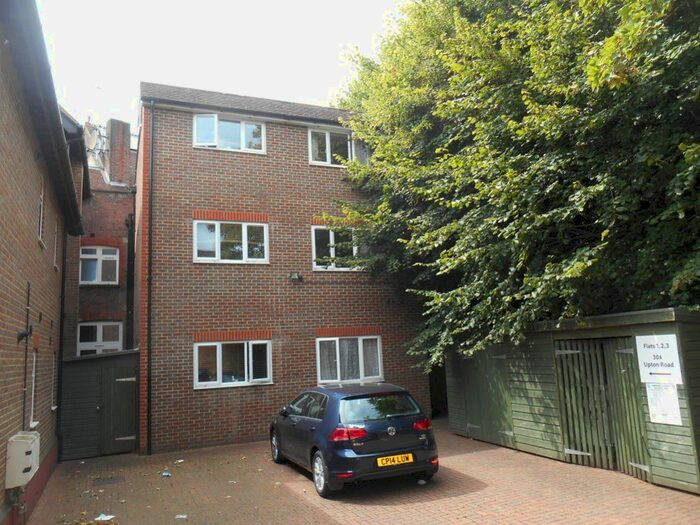 1 Bedroom Flat To Rent In Upton Road, Watford, WD18