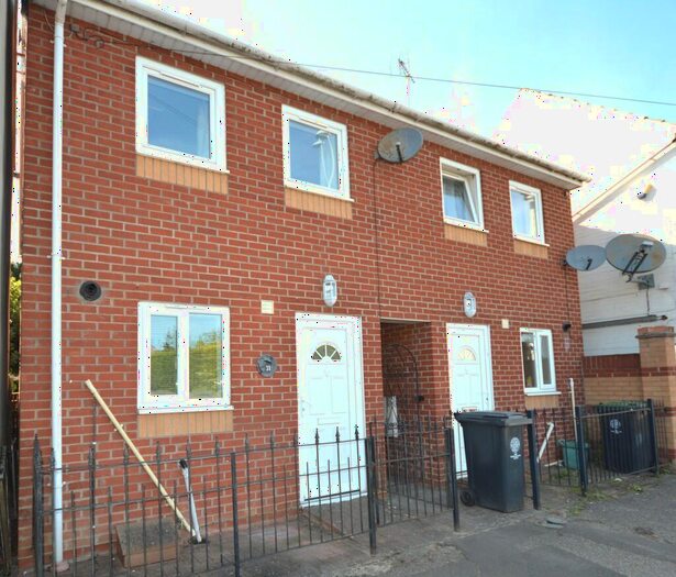 2 Bedroom Semi-Detached House To Rent In Oundle Road, Thrapston, NN14