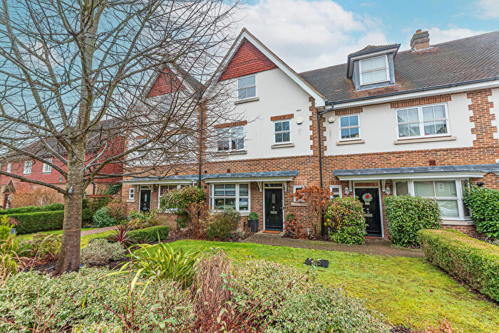 4 Bedroom Town House For Sale In Gatcombe Crescent, Ascot, Berkshire, SL5