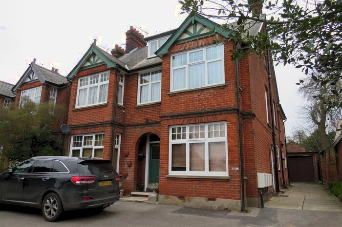 1 Bedroom Flat To Rent In Norwich Road, Ipswich, IP1