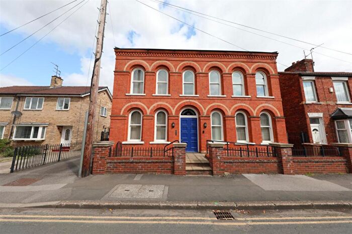 2 Bedroom Flat To Rent In Finkle Street, Cottingham, HU16