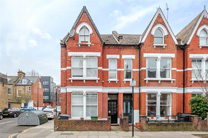 1 Bedroom Flat To Rent In Fairbridge Road, Archway, London, N19