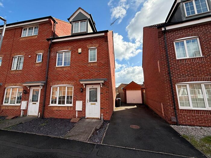 3 Bedroom End Of Terrace House To Rent In Barker Round Way, Burton-On-Trent, DE14