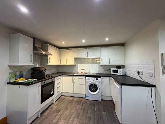 1 Bedroom Flat To Rent In Chorley New Road, Bolton, BL1