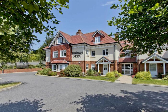 1 Bedroom Flat To Rent In Crowborough Hill, Crowborough, TN6