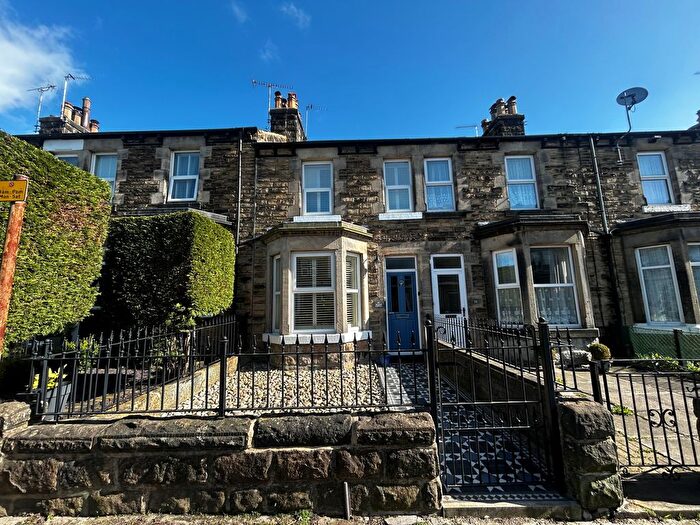 2 Bedroom Cottage To Rent In Mayfield Grove, Harrogate, HG1