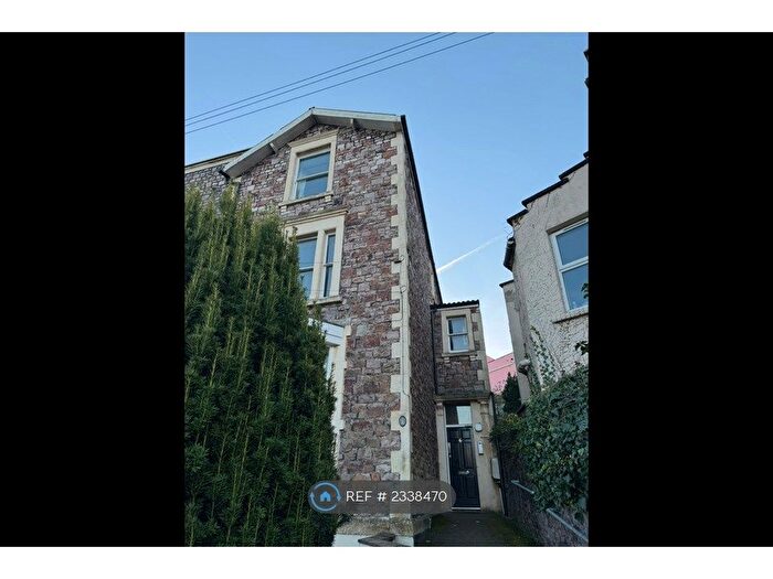 1 Bedroom Flat To Rent In Hillside, Bristol, BS8