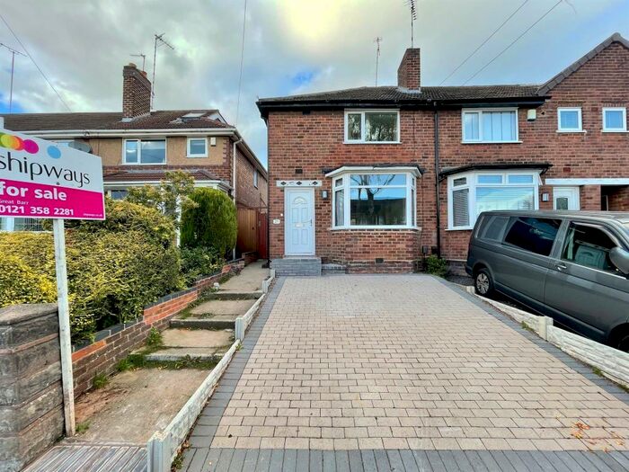 3 Bedroom House To Rent In Whitburn Avenue, Birmingham, B42