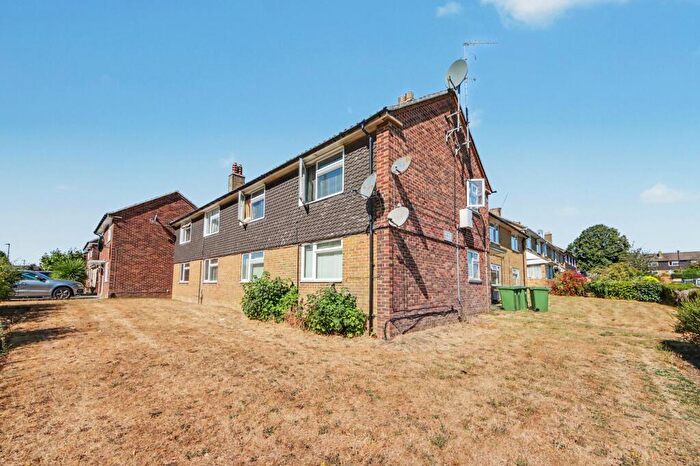 1 Bedroom Flat For Sale In Meggeson Avenue, Townhill Park, SO18