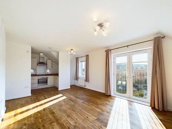 2 Bedroom Flat To Rent In William Heelas Way, Wokingham, Berkshire, RG40