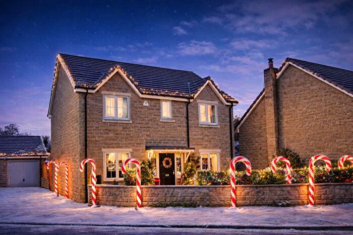 4 Bedroom Detached House For Sale In Queensway, Guiseley, Leeds, LS20