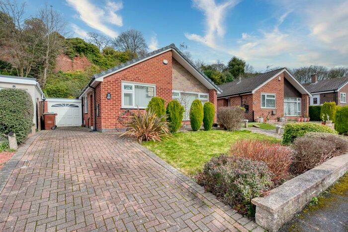3 Bedroom Bungalow To Rent In Springwood Gardens, Woodthorpe, Nottingham, NG5
