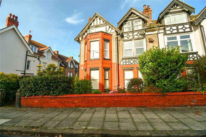 2 Bedroom Flat For Sale In Hamilton Road, New Brighton, Wirral, CH45