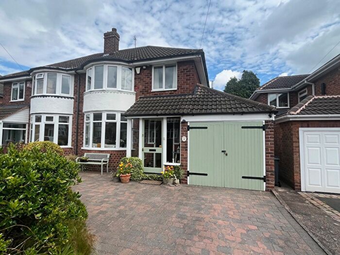 3 Bedroom Semi-Detached House To Rent In Sadler Road, Sutton Coldfield, B75