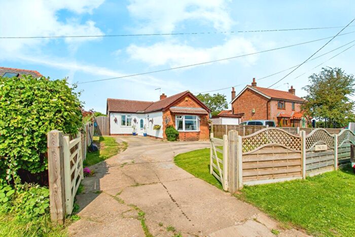 2 Bedroom Bungalow For Sale In Tattershall Road, Boston, Lincolnshire, PE21